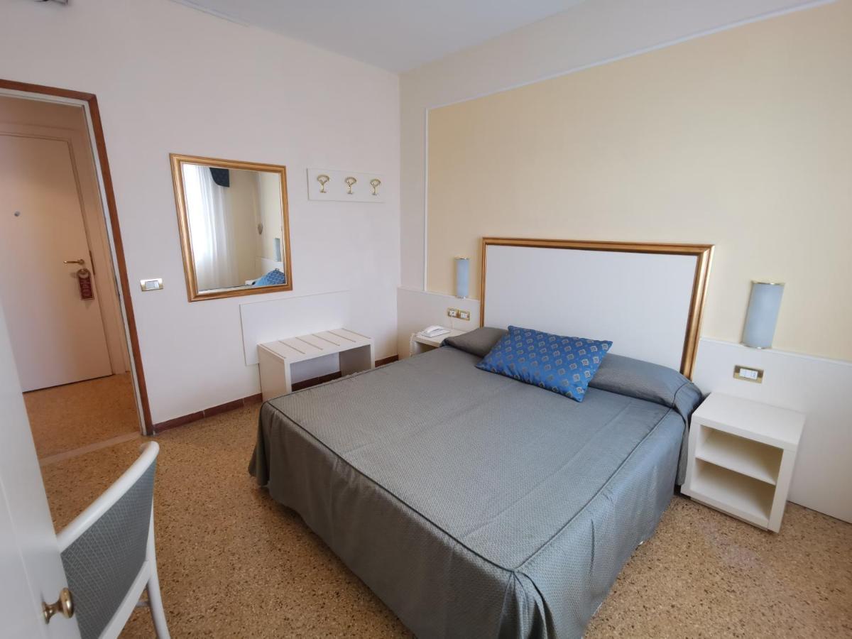 Hotel Astoria Bibione Esterno foto