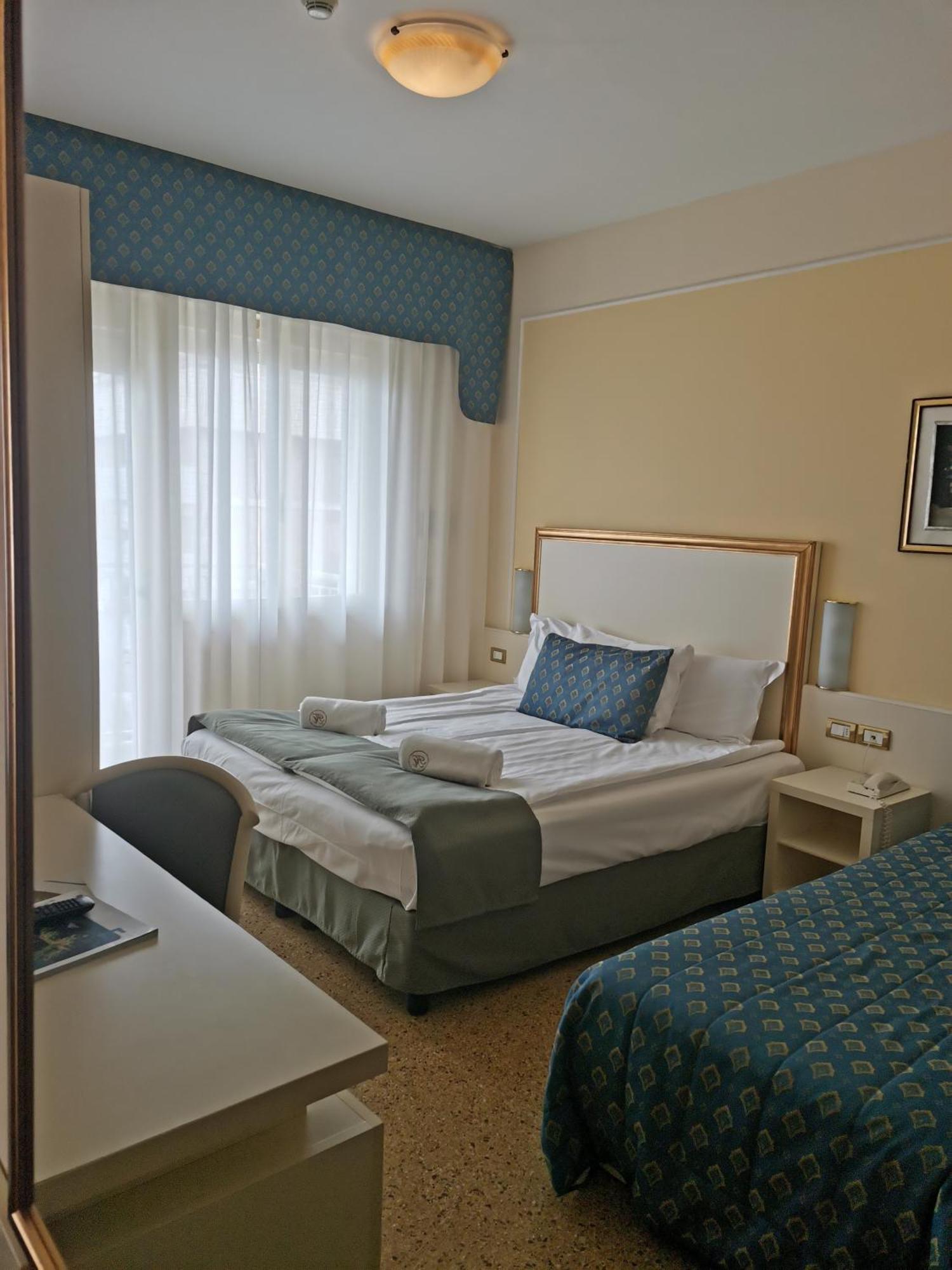 Hotel Astoria Bibione Esterno foto