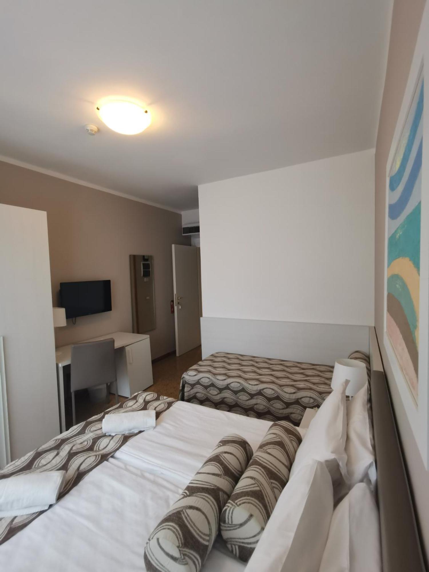Hotel Astoria Bibione Esterno foto